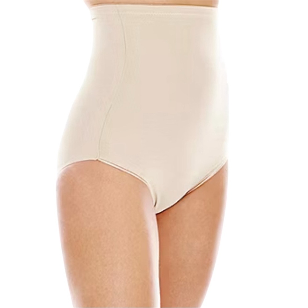 High-Waisted Shapewear Briefs in Cream